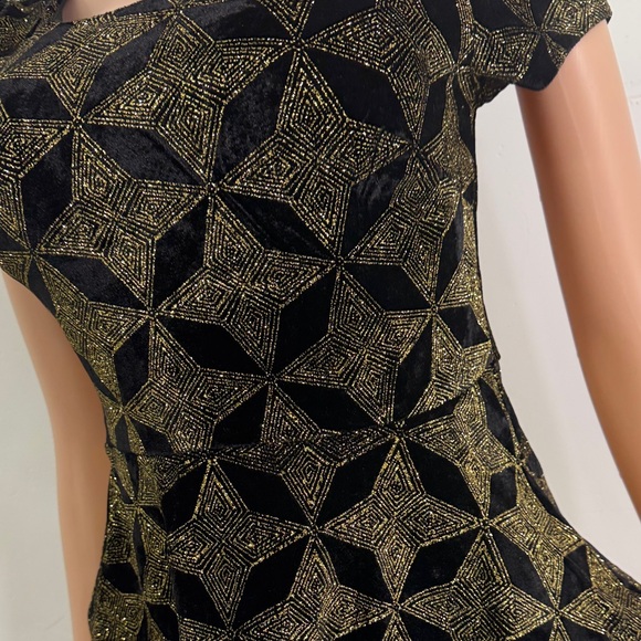 Top - Picture 7 of 7